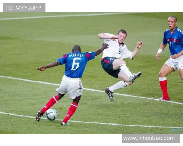 足球明星的中英文对照解析与精彩瞬间回顾 足球明星的中英文对照解析与精彩瞬间回顾